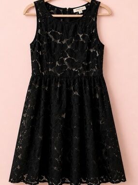Monteau size Medium black lace, sleeveless a-line cocktail party dress